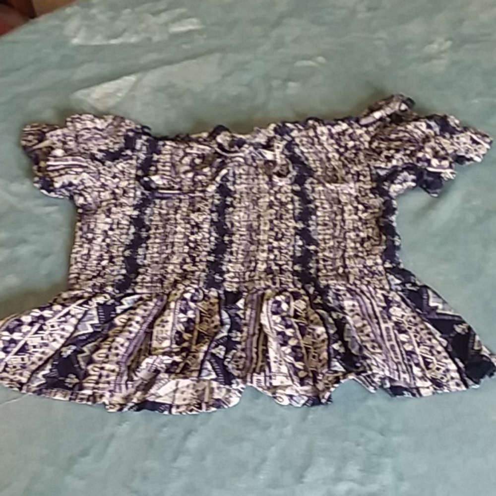 Girls stretchy shirt